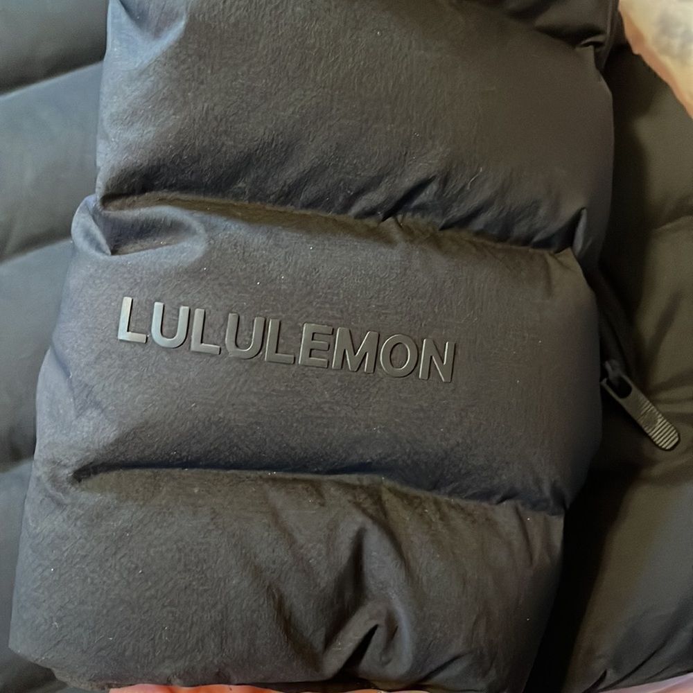 Lululemon Navigation Stretch Down Jacket Black 8 - Picture 10 of 11